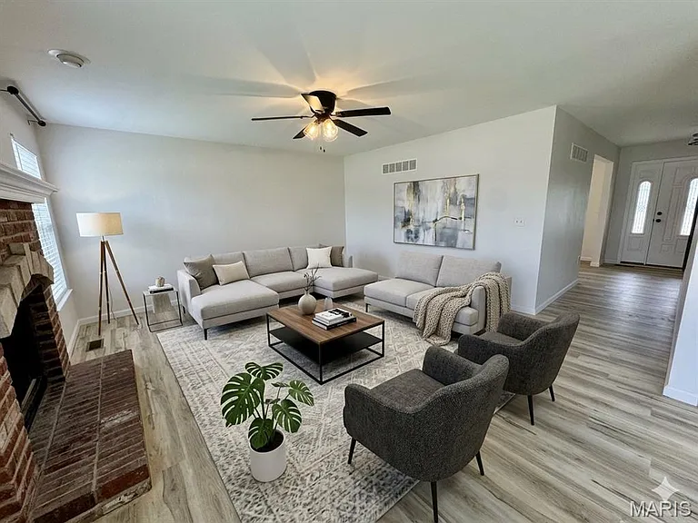 730 Moorland Cir — Photo 17