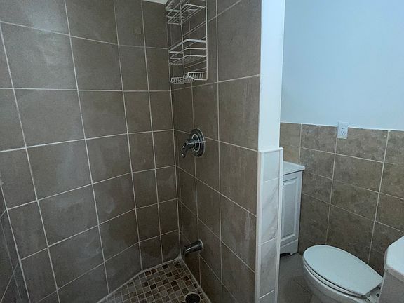 3rd image of 10856 154th St #Basement