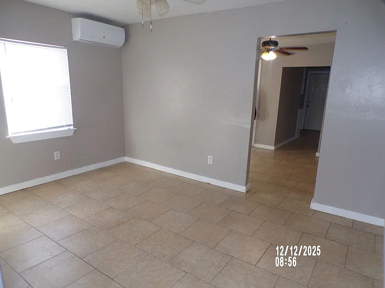 804 SW Park Ave #B — Photo 3