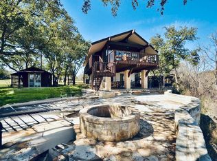 729A Nomad Dr, Spicewood, TX 78669