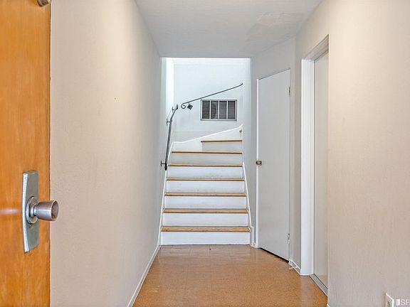 5th image of 200 Madrid St