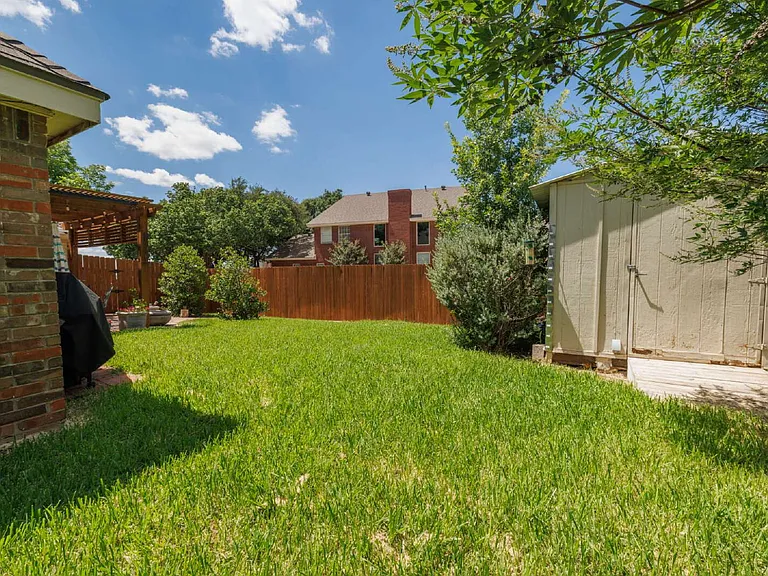 3726 Pensacola Dr — Photo 49