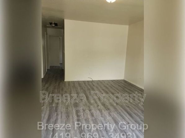 2074 Price St