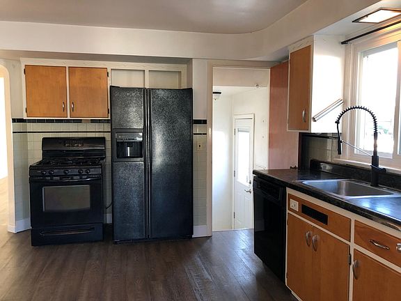 3rd image of 1447 Rockland Ave