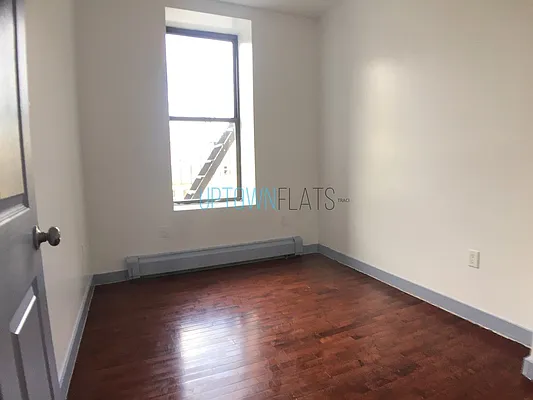 Rented by Uptown Flats LLC | media 34
