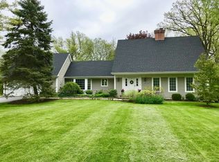 23701 N Elm Rd, Lincolnshire, IL 60069