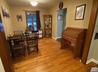 34 Rutgers Dr, Oakland, NJ 07436