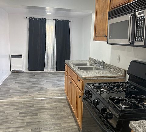 2nd image of 4025 McLaughlin Ave