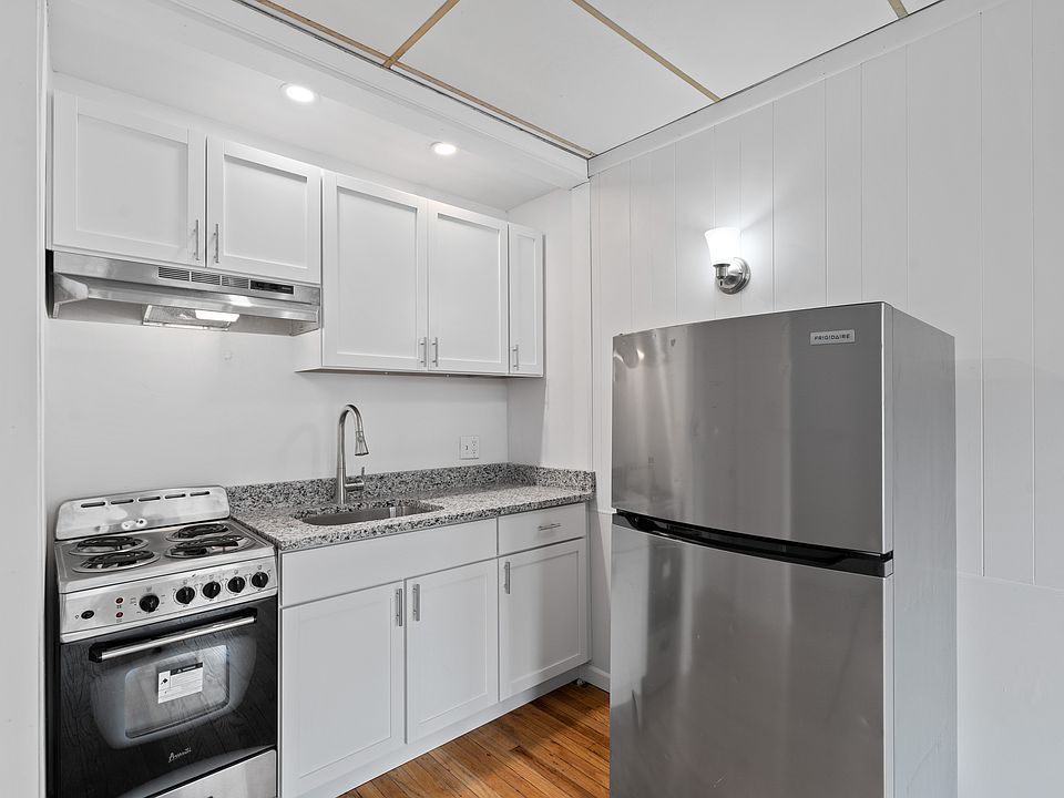 1st image of 1440 W Howard St APT 3