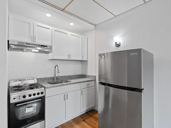 1440 W Howard St APT 3, Chicago, IL 60626