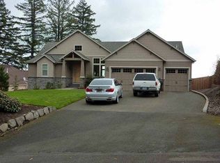 11756 SE Clover Ln, Happy Valley, OR 97086