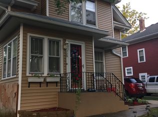 729 Logan Ave, Elgin, IL 60120