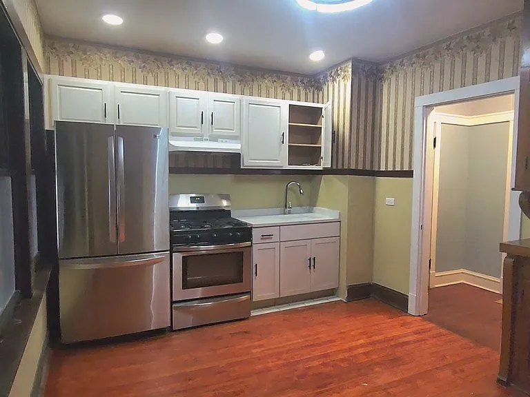 3129 Euclid Ave #2 — Photo 2