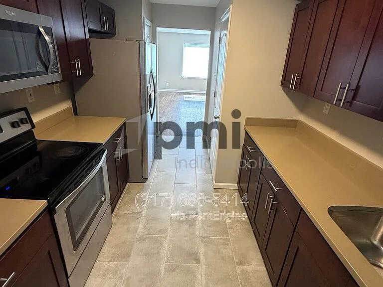 14992 Allisonville Rd — Photo 5