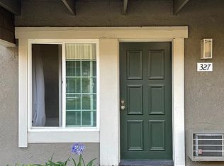 327 Streamwood, Irvine, CA 92620