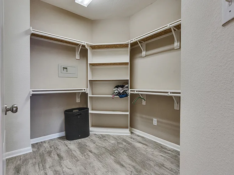 306 Heritage Shr — Photo 17