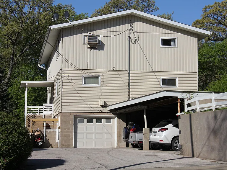 119 River St -Martin Apts — Photo 2