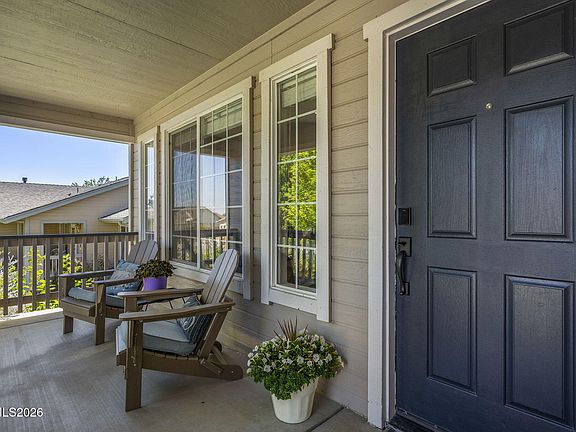 3rd image of 16019 Green Springs Dr