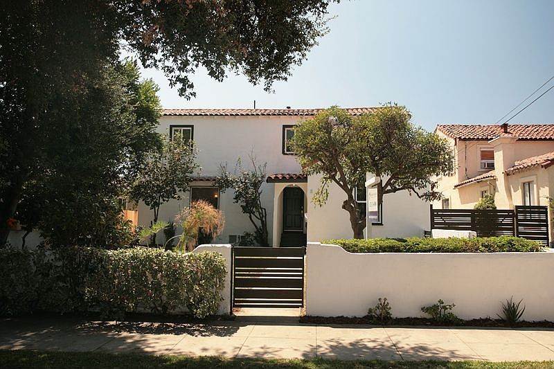 1st image of 815 Manzanita Ave