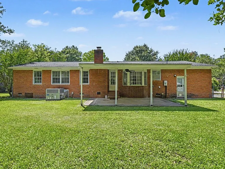 130 Sandtrap Rd — Photo 9