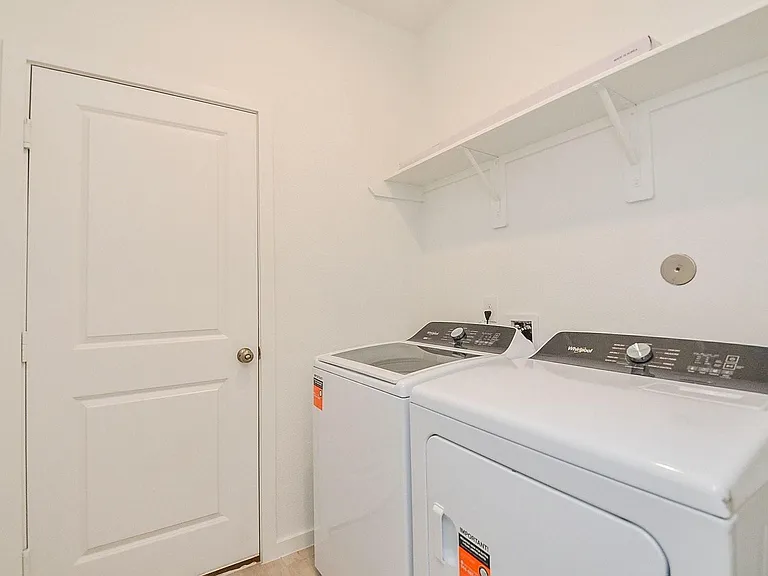 30554 Longmorn Glass Ln — Photo 2