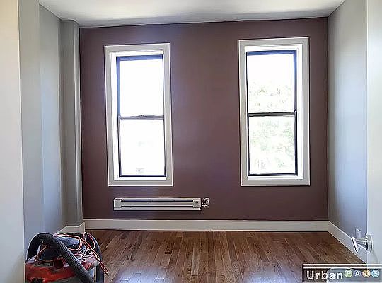 3rd image of 1372 Putnam Ave #1F