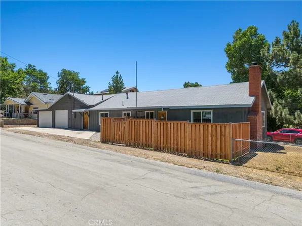 241 Cedar St, Frazier Park, CA 93225