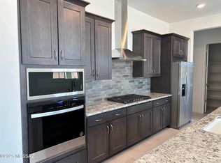 13713 S Hathaway Ranch Rd, Vail, AZ 85641