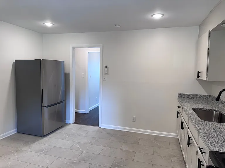 606 Dover Rd — Photo 32