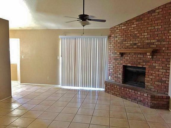 2nd image of 240 W San Pedro Ave
