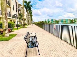 Urbana, Doral, FL 33166
