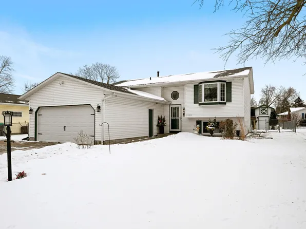 2480 Ryan Ave E, North Saint Paul, MN 55109