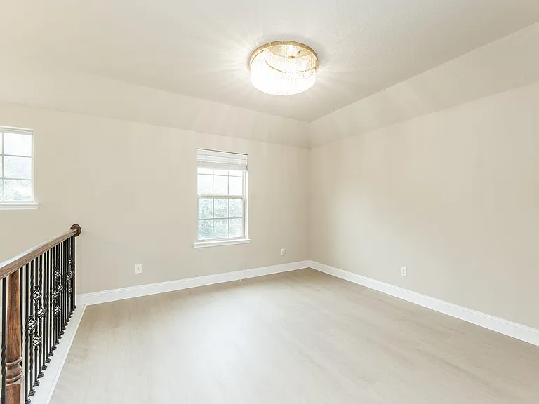 6123 Northcrest Village Way — Photo 30