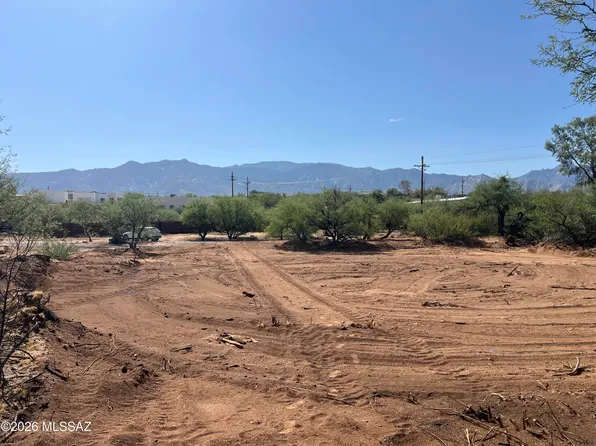 15813 N Twin Lakes Dr, Tucson, AZ 85739