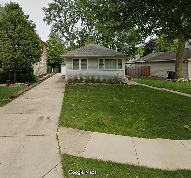 1st image of 1132 N Main St
