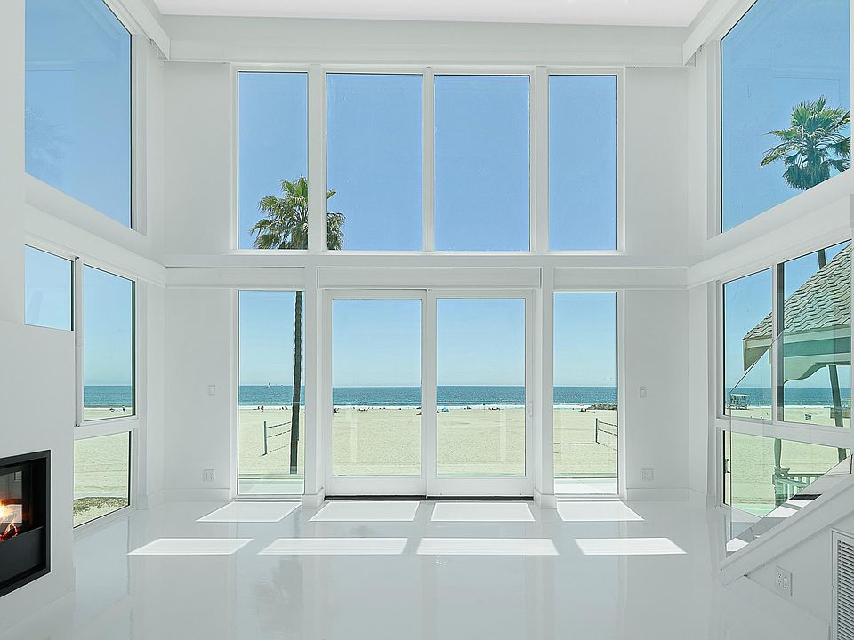 *view from lower front unit*
Property is stunning!