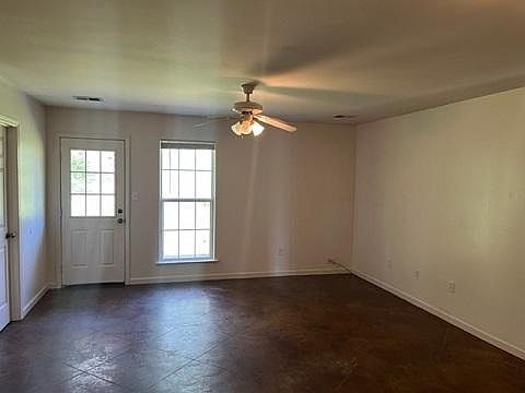 5th image of 107 Nikki Dr