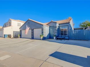 821 Zinnia Cir, Henderson, NV 89015