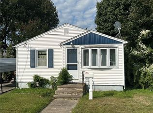 21 Oregon Ave, North Providence, RI 02911