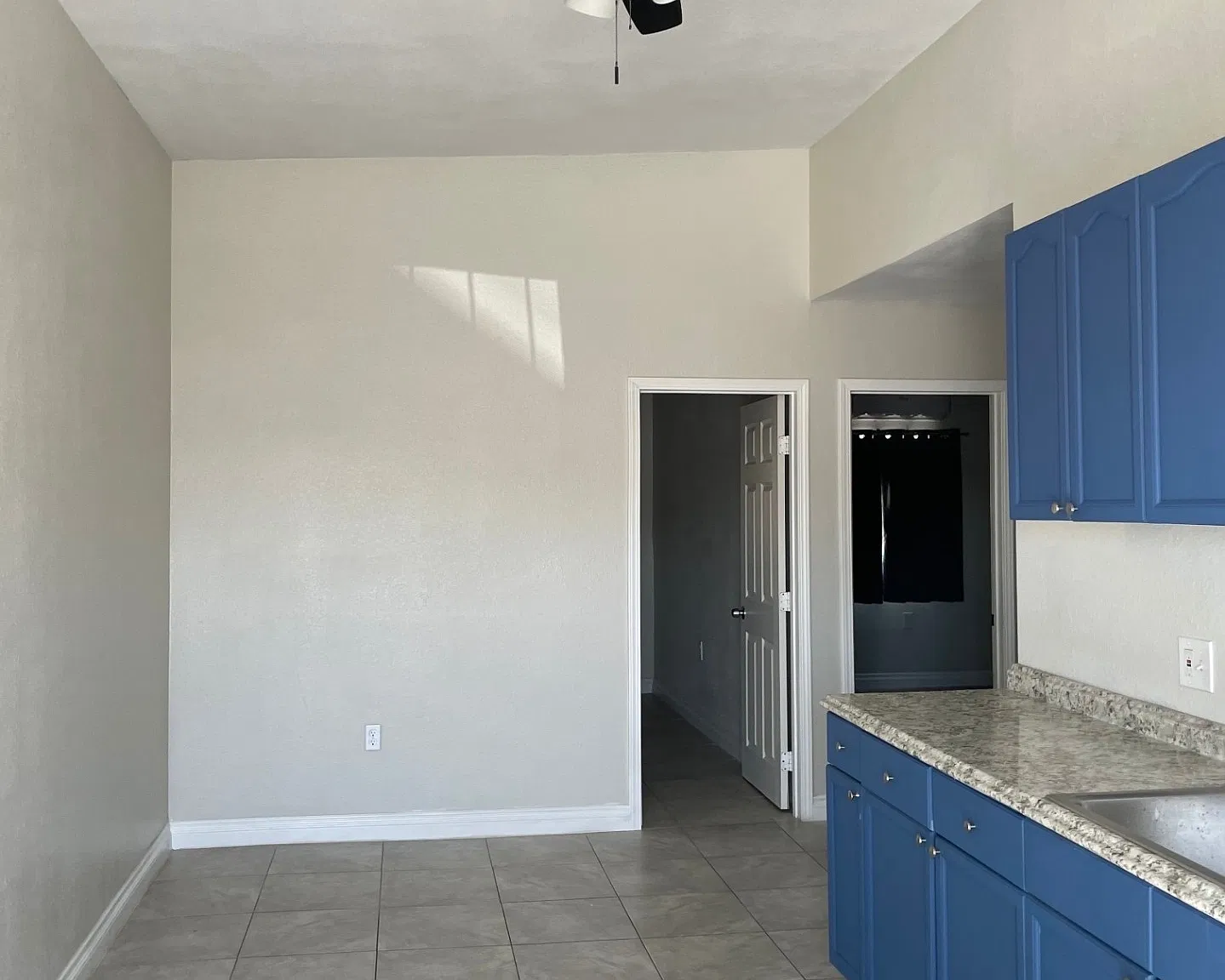 2 bed, 2924 sqft, $1,350 — Photo 4