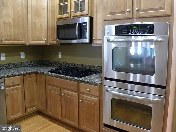 2nd image of 6018 Loriella Park Dr