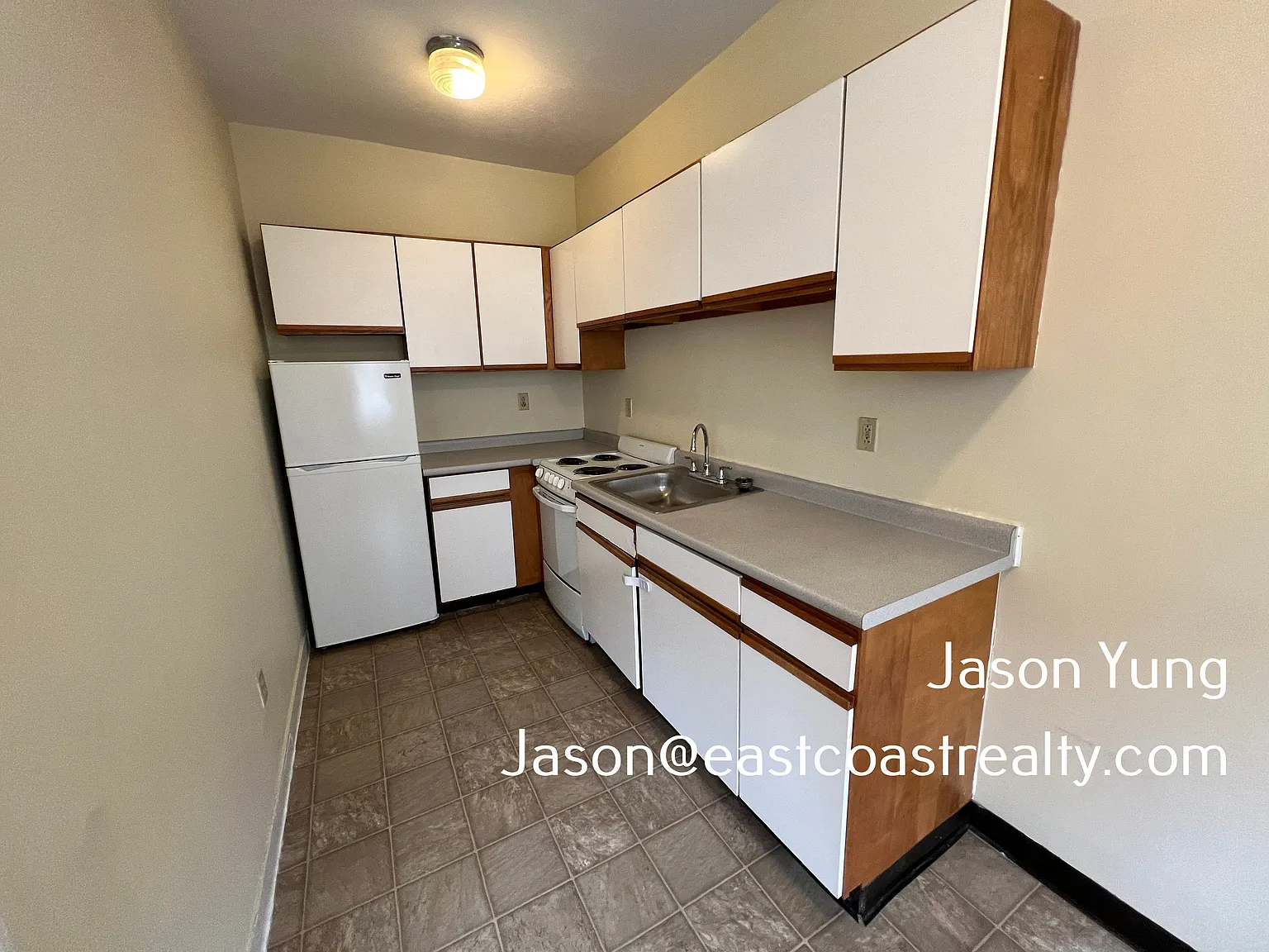 Studio, 450 sqft, $2,025 — Photo 4