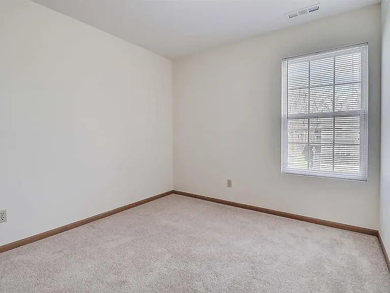 2314 Alan Dr — Photo 13