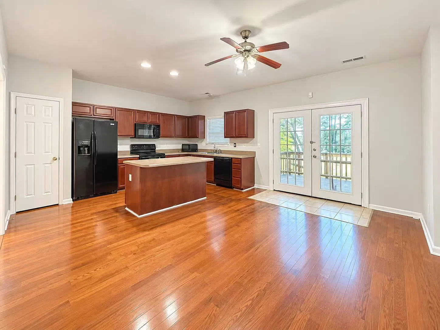 468 Canewood Place - 1 — Photo 3