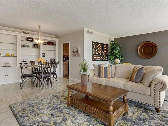 4th image of 6211 W Nw Hwy APT 305