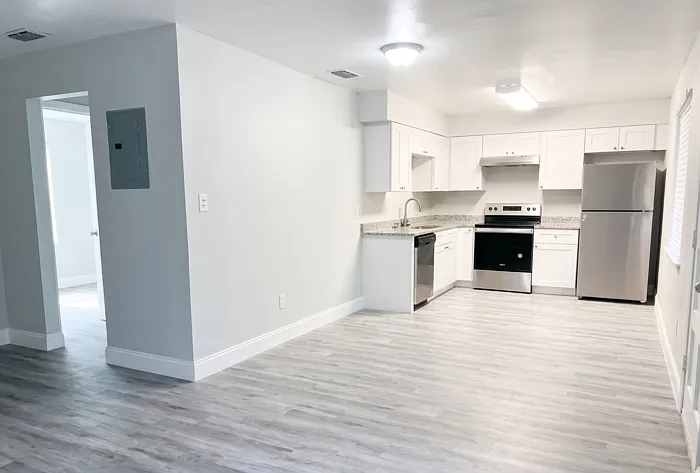 125 S Salisbury Ave #B4 — Photo 6