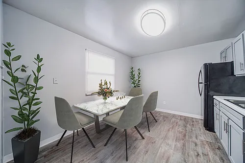 Bella Vista Apartments Photo 1