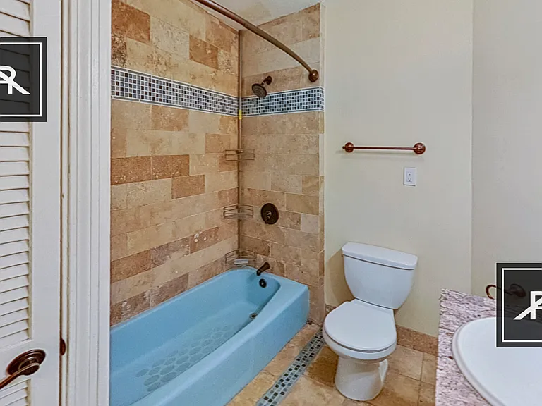4 Carmel St #1 — Photo 8