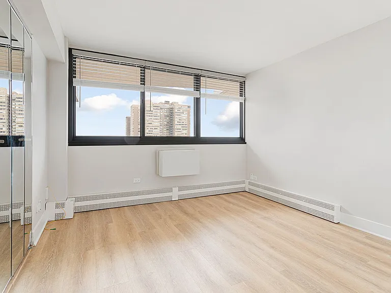 The Duplex Tower — Photo 130
