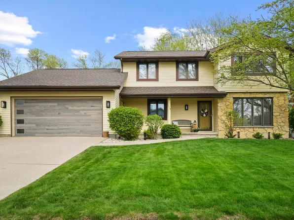 113 Coach House Dr, Madison, WI 53714